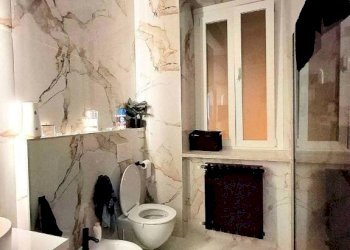 Bagno - Quadrilocale piazza Giuseppe Mazzini, 6, Carmagnola - foto 1