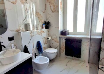 Bagno - Quadrilocale piazza Giuseppe Mazzini, 6, Carmagnola - foto 5