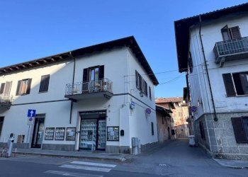 Facciata - Quadrilocale piazza Giuseppe Mazzini, 6, Carmagnola - foto 29