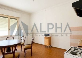Cucina - Casa indipendente piazza dell'Unità, 20, Lugo - foto 2