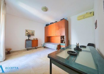 Camera da letto - Trilocale Viale Liguria 27, Taranto - foto 16
