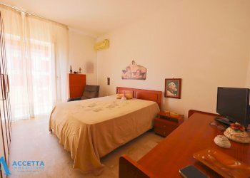 Camera da letto - Trilocale Viale Liguria 27, Taranto - foto 20