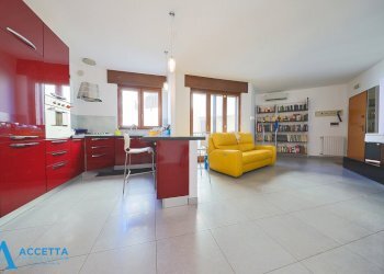 Living - Trilocale Via Speziale 2, Taranto - foto 2