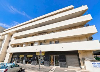 Facciata - Trilocale Via Speziale 2, Taranto - foto 24