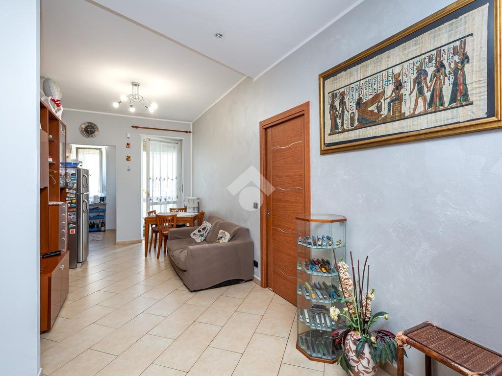 Three-room apartment Via II Giugno, Beinasco - photo 3