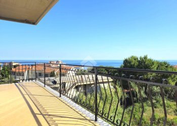 Three-room apartment Strada casai, Riva Ligure - photo 1