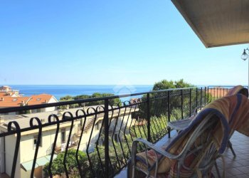 Three-room apartment Strada casai, Riva Ligure - photo 6
