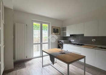 Four-room apartment Strada della Marca, Castagneto Po - photo 1