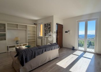 Four-room apartment Strada della Marca, Castagneto Po - photo 11