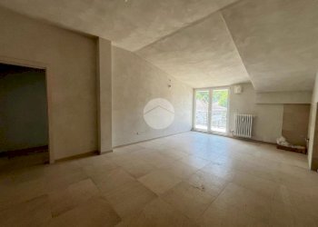 Two-room apartment Via Giovanni Giolitti, Barge - photo 2
