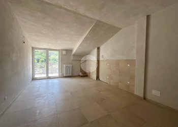 Two-room apartment Via Giovanni Giolitti, Barge - photo 4