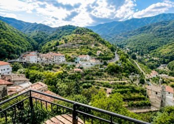 Four-room apartment Via Sant'Andrea, Ceriana - photo 1