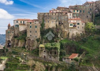Four-room apartment Via Sant'Andrea, Ceriana - photo 12