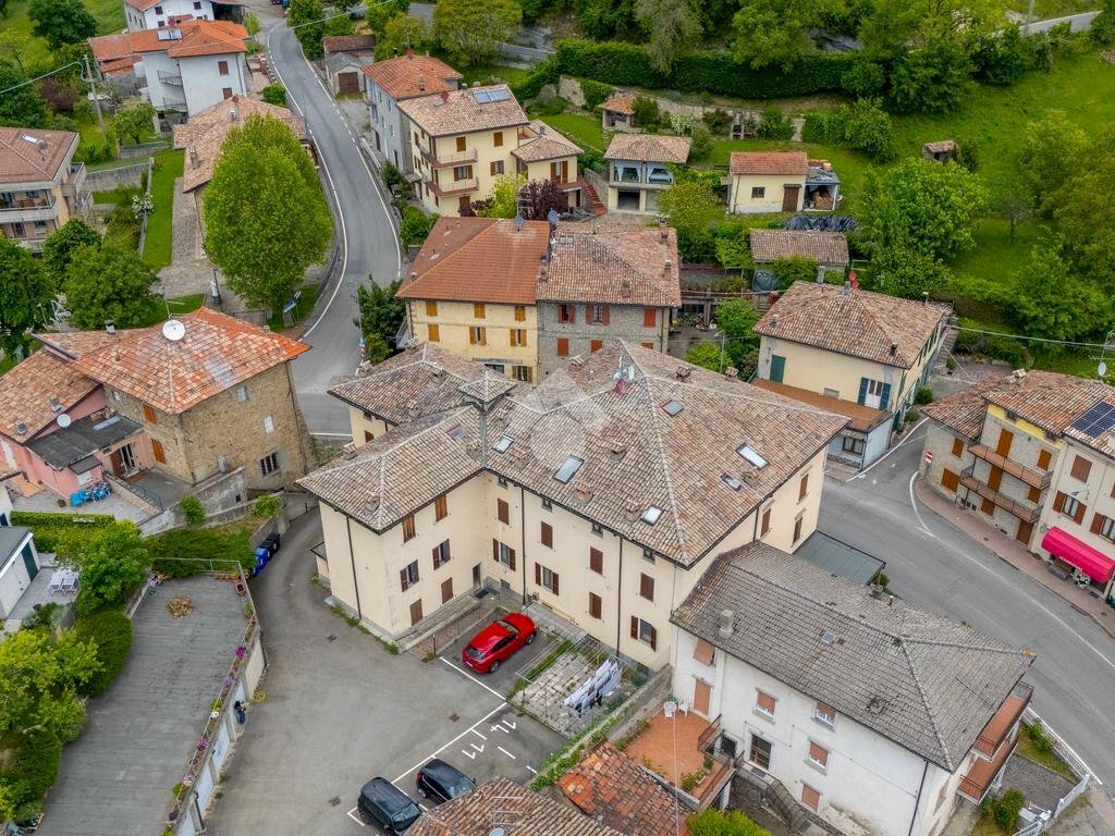Two-room apartment Strada massese lagrimone, Tizzano Val Parma - photo 2