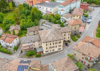 Two-room apartment Strada massese lagrimone, Tizzano Val Parma - photo 1
