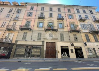 Bilocale Via Accademia Albertina, Torino (zona Centro) - foto 1