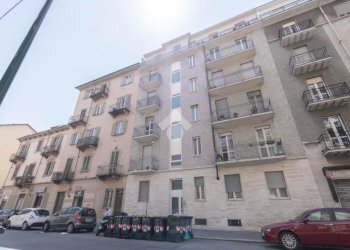 Bilocale Via Sant'Antonino, Torino (zona Pozzo Strada) - foto 1