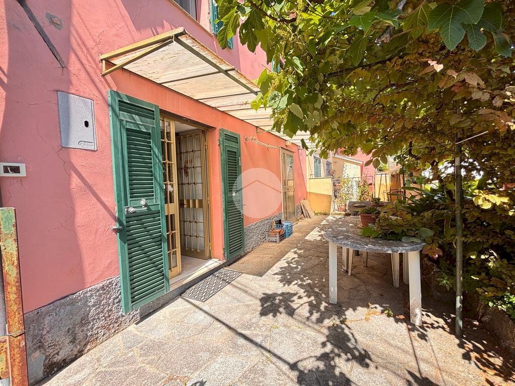 Semi-detached house Via Canneto di Apparizione, Genova (neighborhood Apparizione) - photo 3