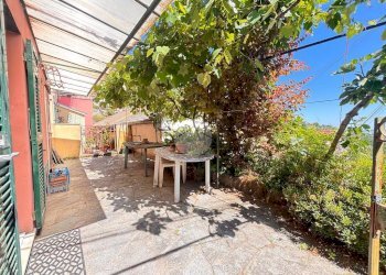 Semi-detached house Via Canneto di Apparizione, Genova (neighborhood Apparizione) - photo 6