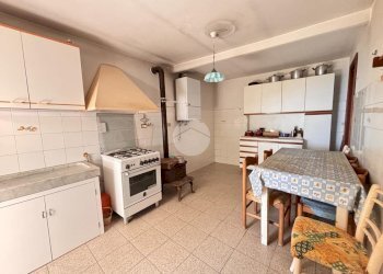 Semi-detached house Via Canneto di Apparizione, Genova (neighborhood Apparizione) - photo 23