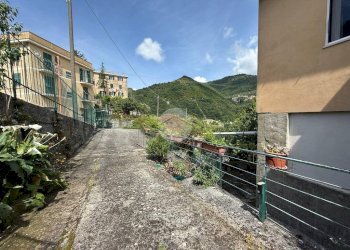 Casa indipendente Via delle Terre Rosse, Genova (zona San Desiderio) - foto 36