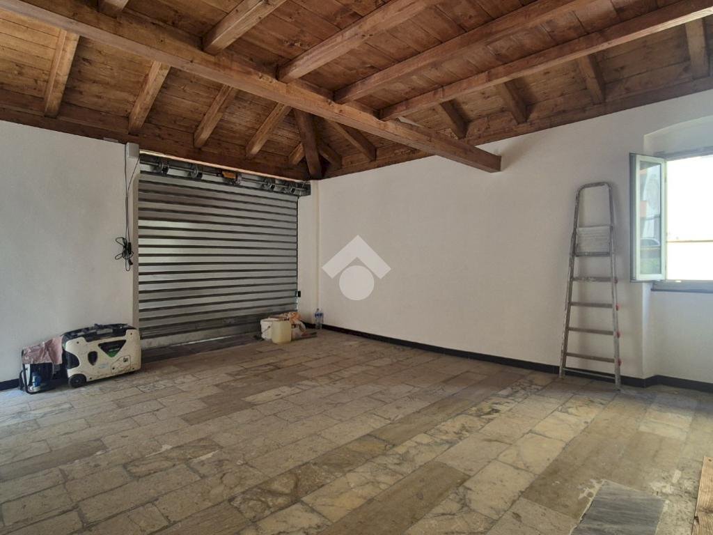 Box Via Piero Pinetti, Genova (zona Quezzi) - foto 2