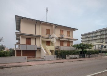 Porzione di casa Viale Fratelli Vivaldi, Ravenna (zona Lido di Classe) - foto 1
