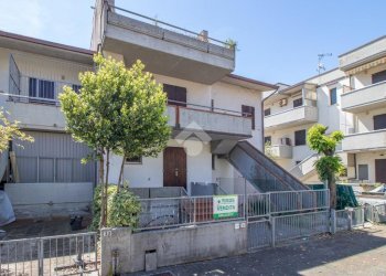 Bilocale Via Robert Falcon Scott, Ravenna (zona Lido di Classe) - foto 23