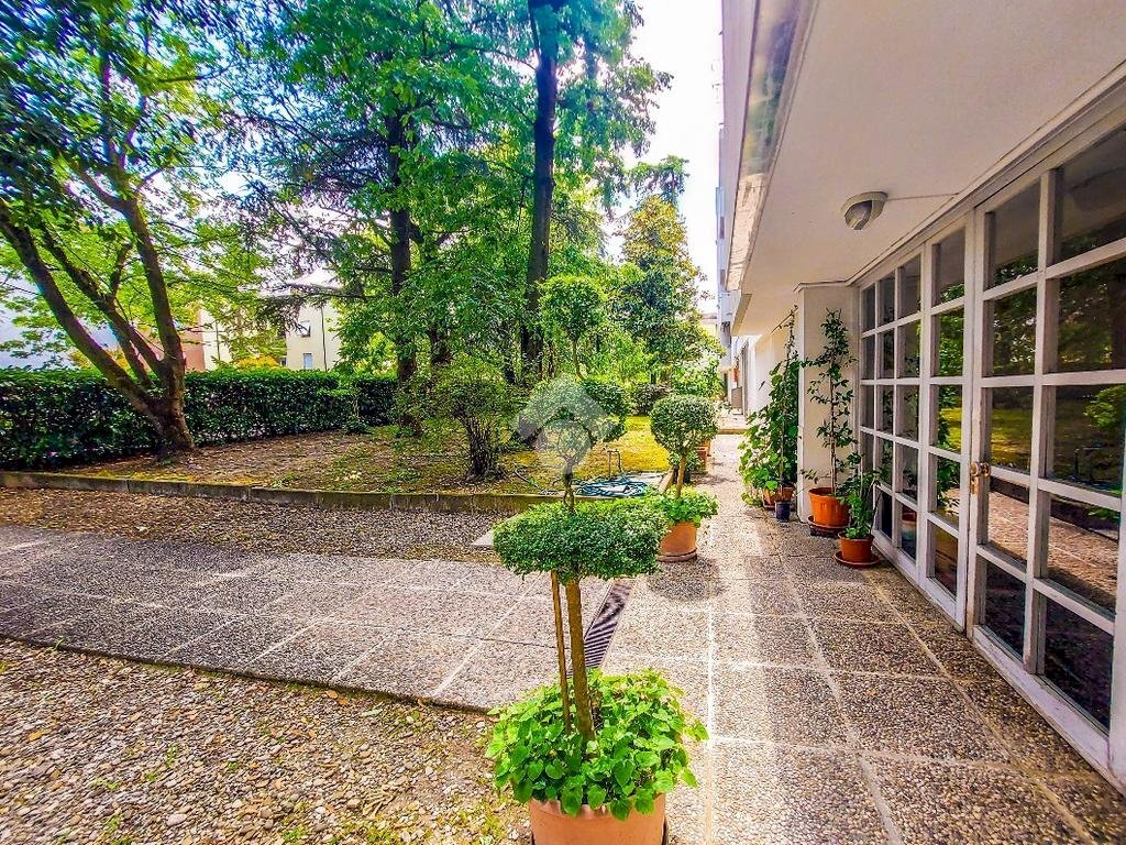 Four-room apartment Via del Donatore di Sangue, Torrile - photo 1