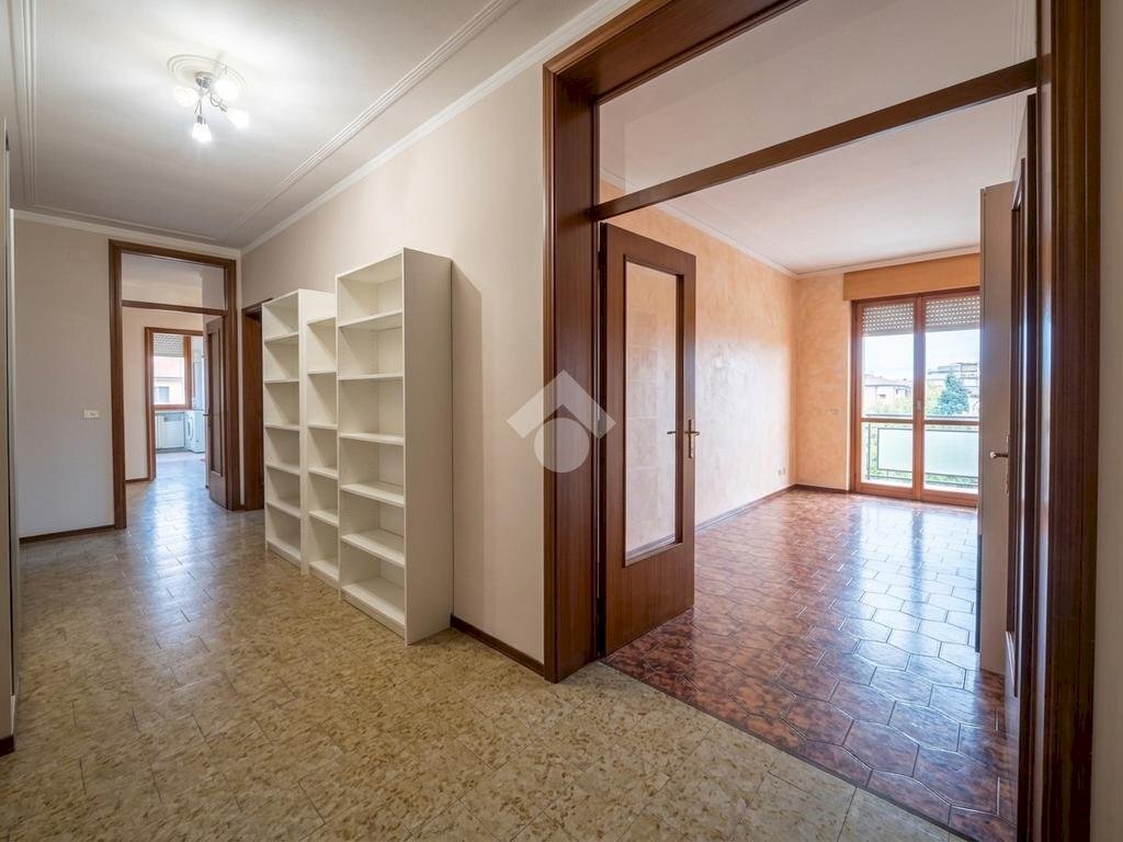Four-room apartment Via Rodolfo Morandi, Torrile - photo 2
