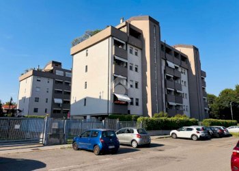Trilocale Via S. Pio X, Rho - foto 1