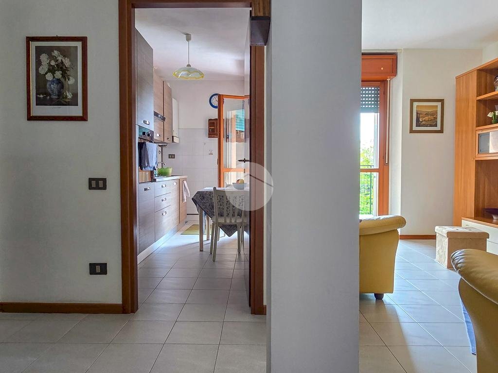 Three-room apartment Via Trieste, Garbagnate Milanese - photo 3