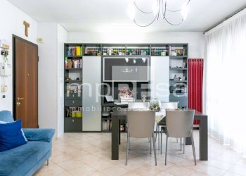 SOGGIONO PRANZO - Appartamento Via Delle Ortensie
 
4, Venezia - foto 2