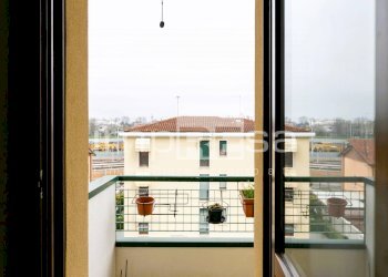 CAMERA MATTRIMONIALE CON TERRAZZO - Appartamento Via Delle Ortensie
 
4, Venezia - foto 26