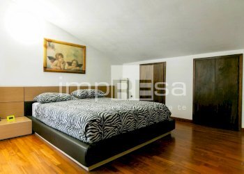 STANZA - Appartamento Via Delle Ortensie
 
4, Venezia - foto 37
