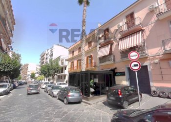 Edificio all\'aperto - Shop Casoria - photo 1