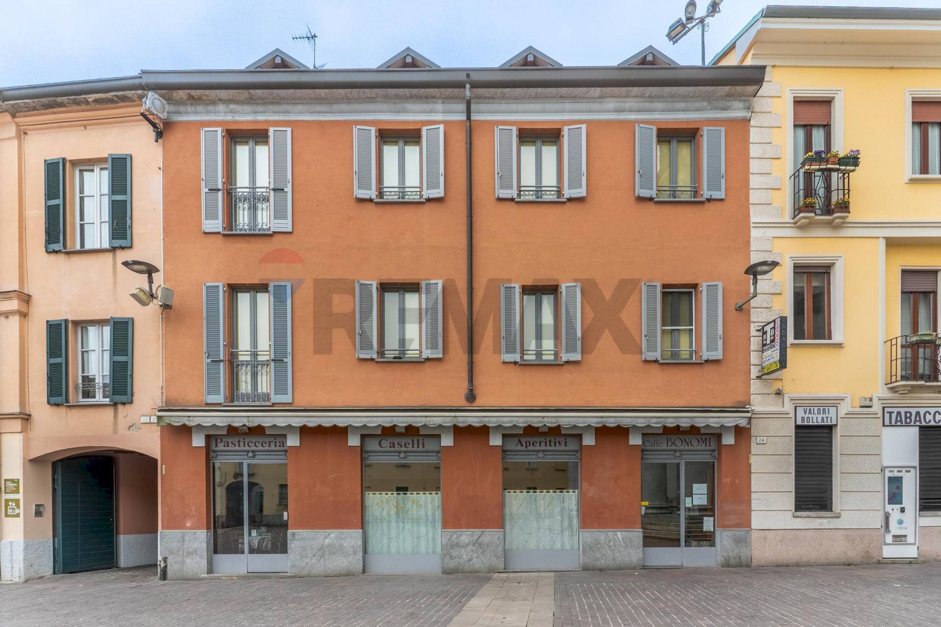 Edificio all\'aperto - Bar Tavola Calda - Fredda Rho - foto 2