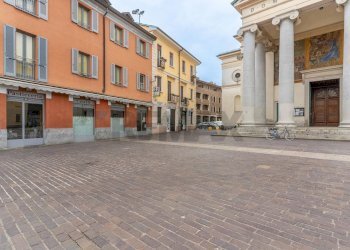 Edificio all\'aperto - Bar Tavola Calda - Fredda Rho - foto 1