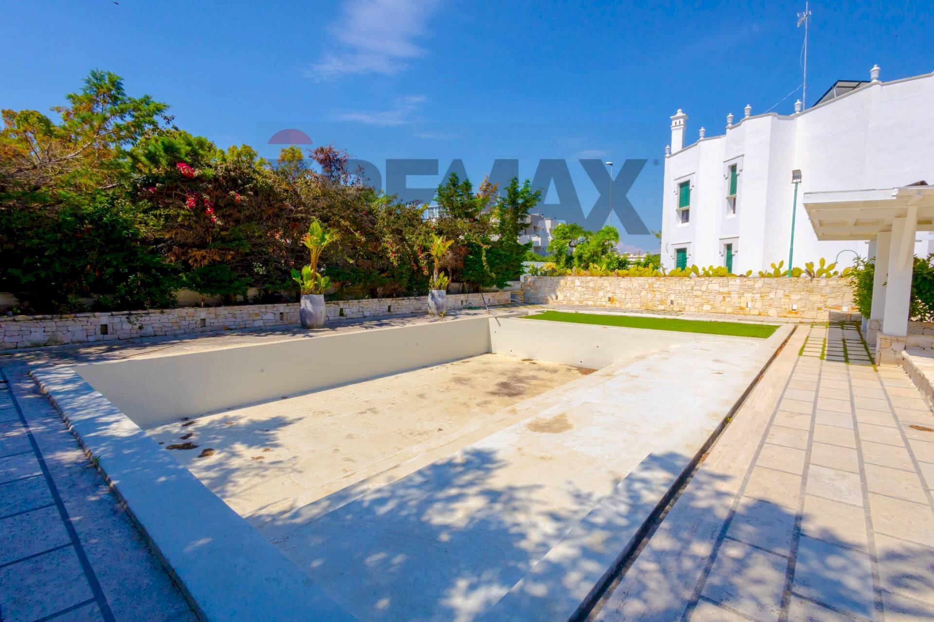 Piscina - Villa Via Carlo  Giancaspro
 
8-10, Bari - photo 2