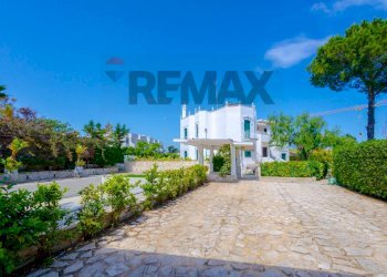 Casa all\'aperto - Villa Via Carlo  Giancaspro
 
8-10, Bari - photo 1
