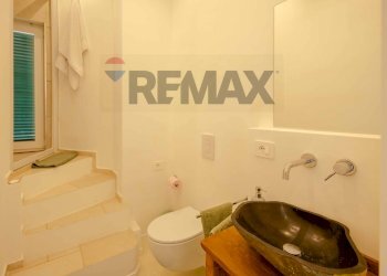 Bagno - Villa Via Carlo  Giancaspro
 
8-10, Bari - photo 14