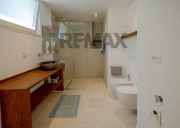 Bagno - Villa Via Carlo  Giancaspro
 
8-10, Bari - photo 20