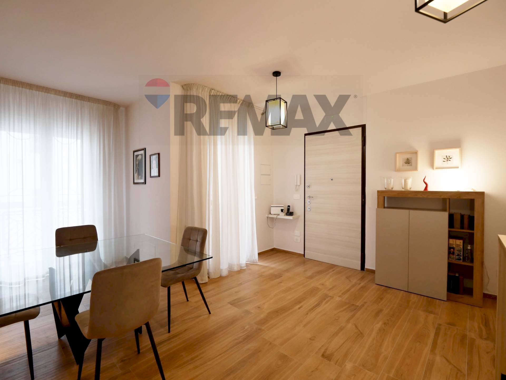 Living Room - Four-room apartment Via Crocifisso
 
110, Bitonto - photo 1