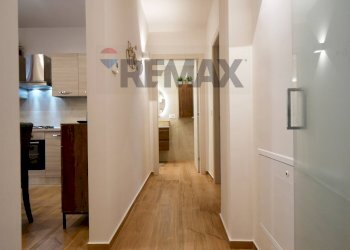 Hall / corridoio - Three-room apartment Via Crocifisso
 
110, Bitonto - photo 11