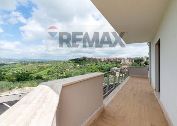 Balcone - Three-room apartment via Ischia
 
46, Monterotondo - photo 30
