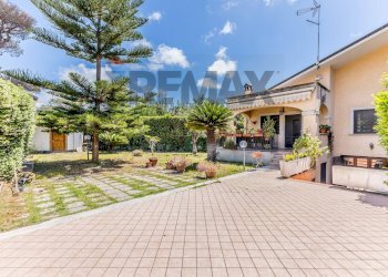 Casa all\'aperto - Semi-detached house Viale Di Castel Porziano
334, Roma - photo 2