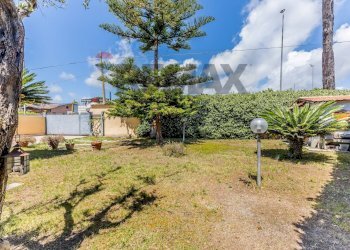 Giardino - Semi-detached house Viale Di Castel Porziano
334, Roma - photo 4