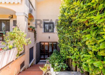 Casa all\'aperto - Semi-detached house Viale Di Castel Porziano
334, Roma - photo 8