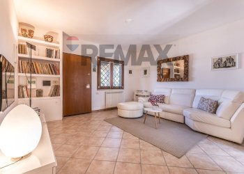 Soggiorno - Semi-detached house Viale Di Castel Porziano
334, Roma - photo 12