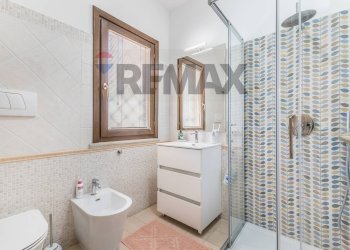 Bagno - Semi-detached house Viale Di Castel Porziano
334, Roma - photo 16